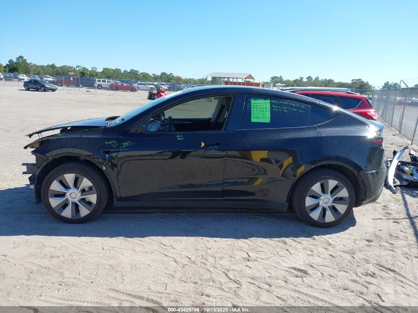 2023 Tesla Model Y Awd/Long Range Dual Motor All-Wheel Drive VIN: 7SAYGDEE2PF598780 Lot: 43429706
