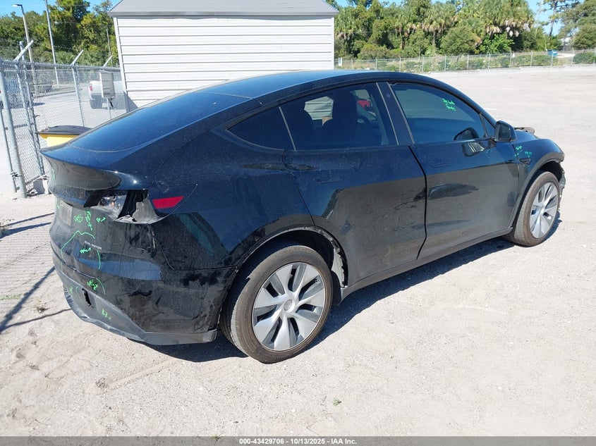 7SAYGDEE2PF598780 2023 TESLA MODEL Y photo no. 4