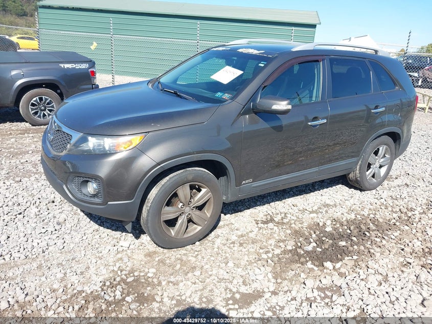 2013 KIA SORENTO EX V6 5XYKUDA26DG380594