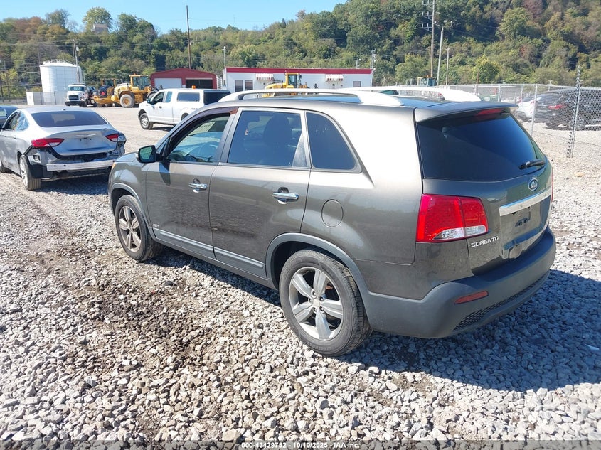 2013 KIA SORENTO EX V6 5XYKUDA26DG380594