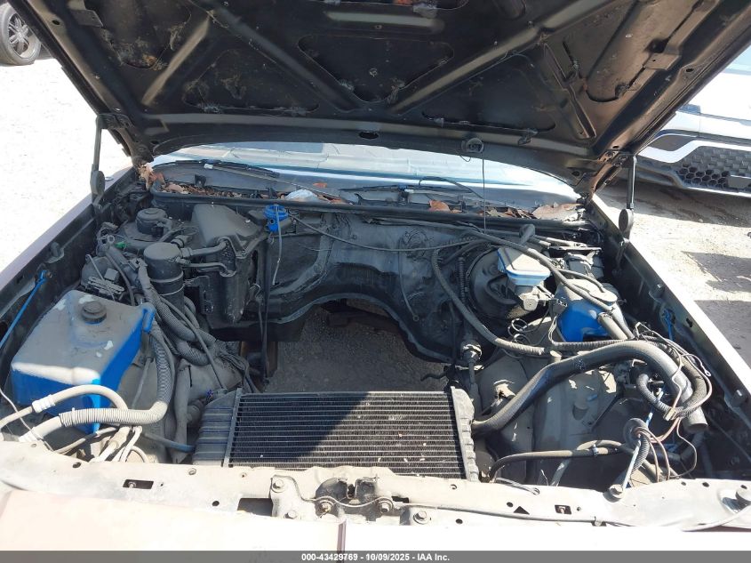 1982 Oldsmobile Cutlass Supreme Brougham VIN: 1G3AM69A7CM547299 Lot: 43429769