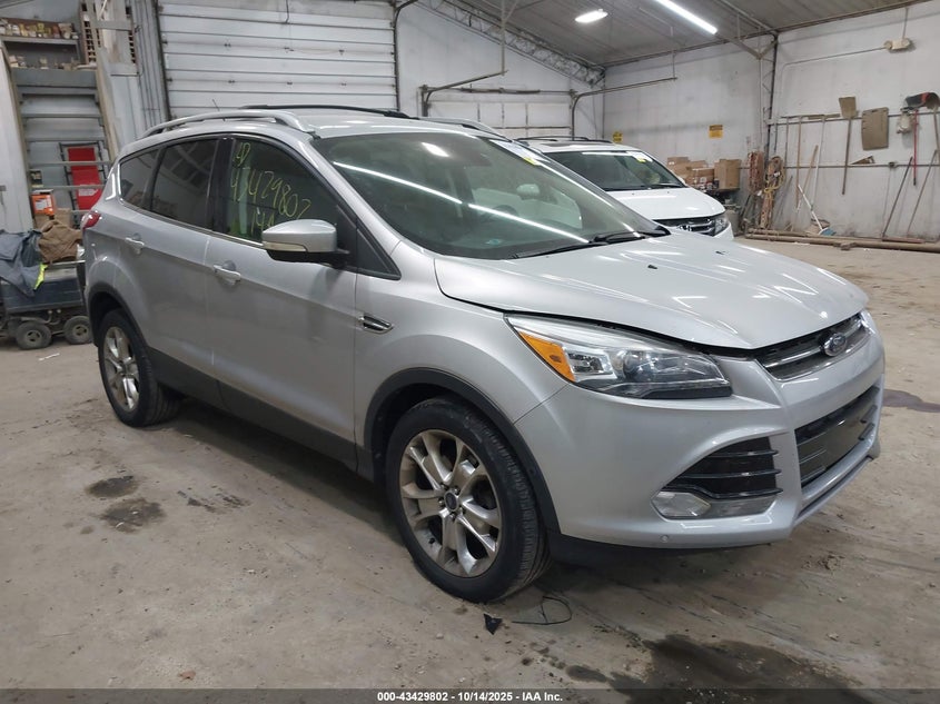 FORD ESCAPE TITANIUM