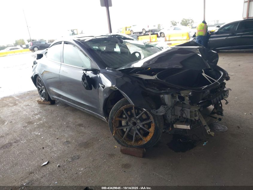 TESLA MODEL 3 REAR-WHEEL DRIVE