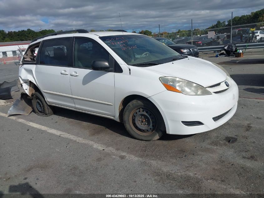 TOYOTA SIENNA CE