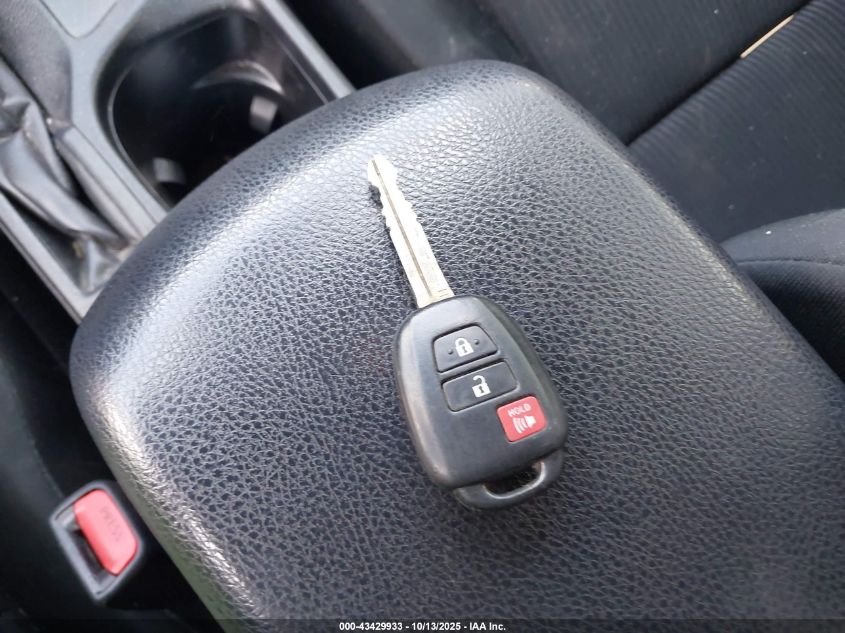 2018 Toyota Rav4 Le VIN: JTMBFREV5JJ204675 Lot: 43429933