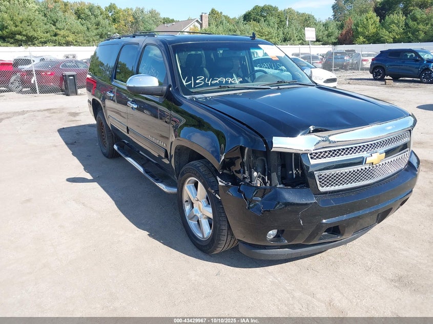 CHEVROLET SUBURBAN LT