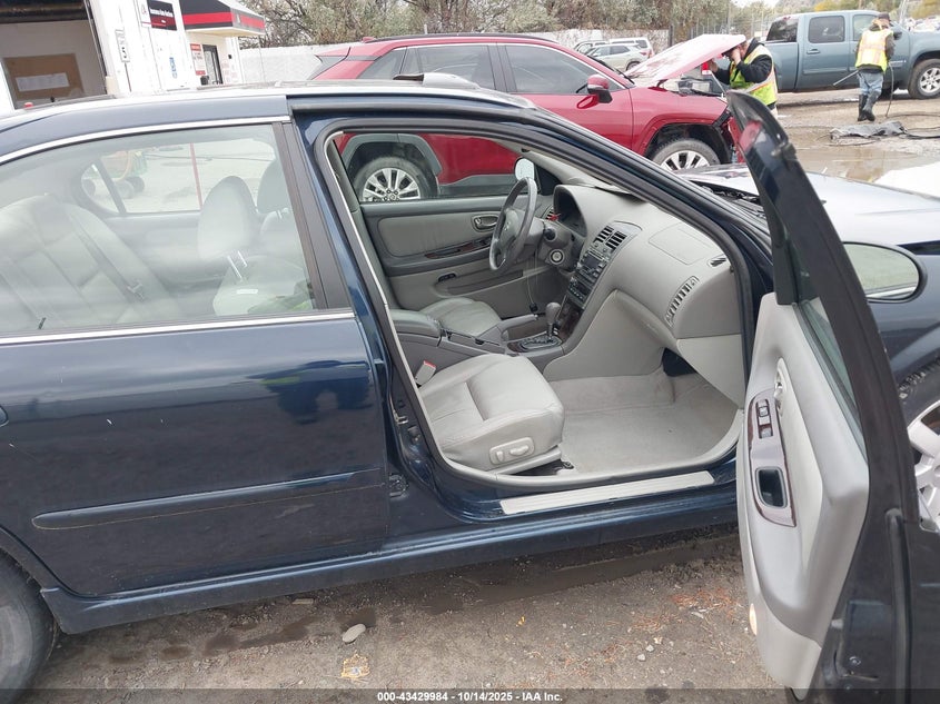 2002 Nissan Maxima Gle