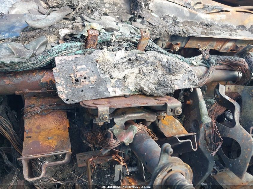 2005 Acura Mdx VIN: 2HNYD18955H556141 Lot: 43430056