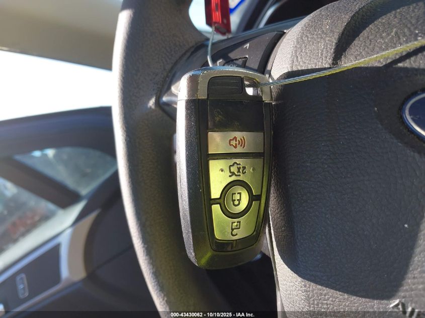 2019 Ford Fusion S VIN: 3FA6P0G71KR114008 Lot: 43430062