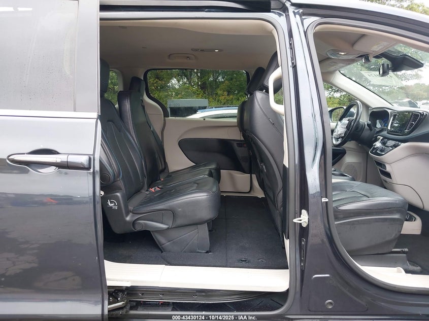 2021 Chrysler Pacifica Touring L VIN: 2C4RC1BG9MR532390 Lot: 43430124