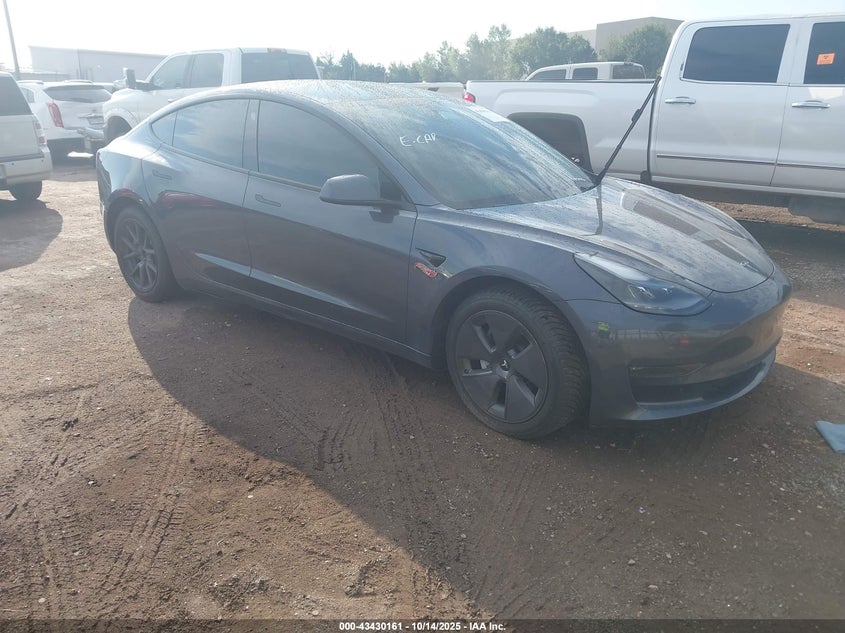 TESLA MODEL 3 LONG RANGE DUAL MOTOR ALL-WHEEL DRIVE