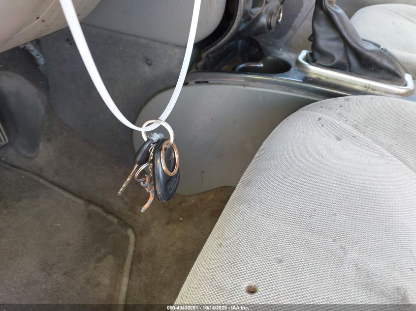 2004 GMC Envoy Sle VIN: 1GKDS13S542275957 Lot: 43430201