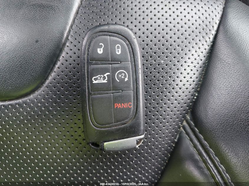 2019 Jeep Cherokee Limited 4X4 VIN: 1C4PJMDX8KD239429 Lot: 43430233