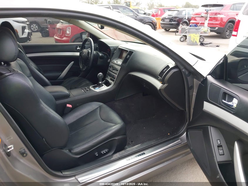 JNKCV64E29M606931 2009 INFINITI G photo no. 5