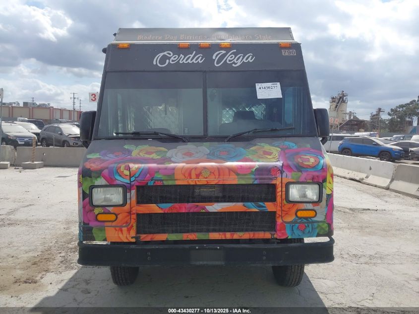 2000 Ford E-350 Stripped Commercial/Standard VIN: 1FCJE39L9YHA58657 Lot: 43430277