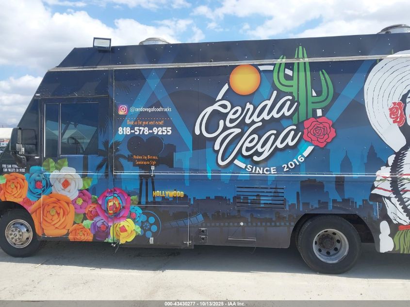 2000 Ford E-350 Stripped Commercial/Standard VIN: 1FCJE39L9YHA58657 Lot: 43430277