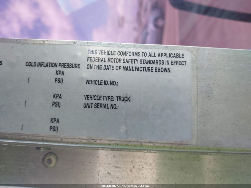 2000 Ford E-350 Stripped Commercial/Standard VIN: 1FCJE39L9YHA58657 Lot: 43430277