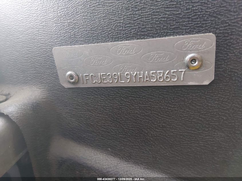 2000 Ford E-350 Stripped Commercial/Standard VIN: 1FCJE39L9YHA58657 Lot: 43430277