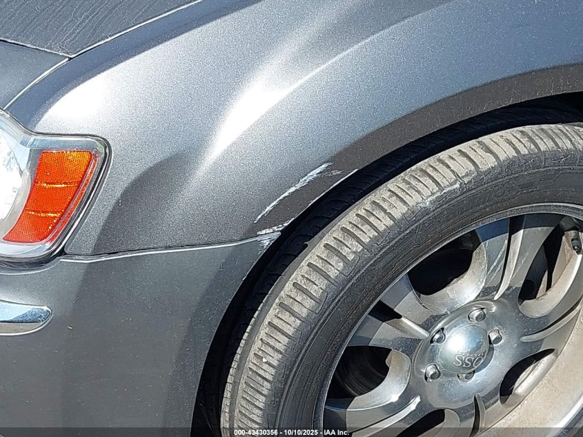 2011 Chrysler 300C VIN: 2C3CA6CTXBH599205 Lot: 43430356