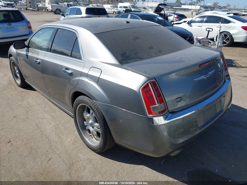 2C3CA6CTXBH599205 2011 CHRYSLER 300C photo no. 3