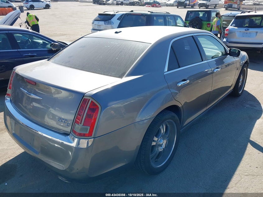 2C3CA6CTXBH599205 2011 CHRYSLER 300C photo no. 4