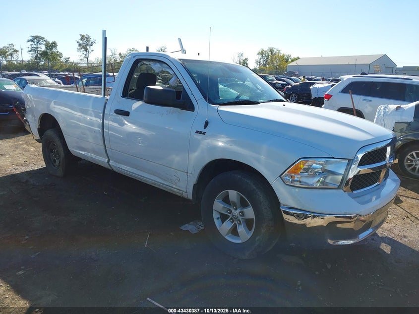 RAM 1500 TRADESMAN 4X2 8 BOX