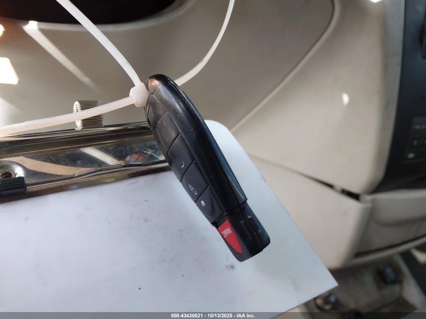 2010 Volkswagen Routan Se VIN: 2V4RW3D1XAR272482 Lot: 43430521