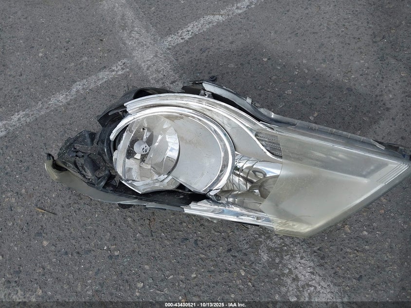 2010 Volkswagen Routan Se VIN: 2V4RW3D1XAR272482 Lot: 43430521