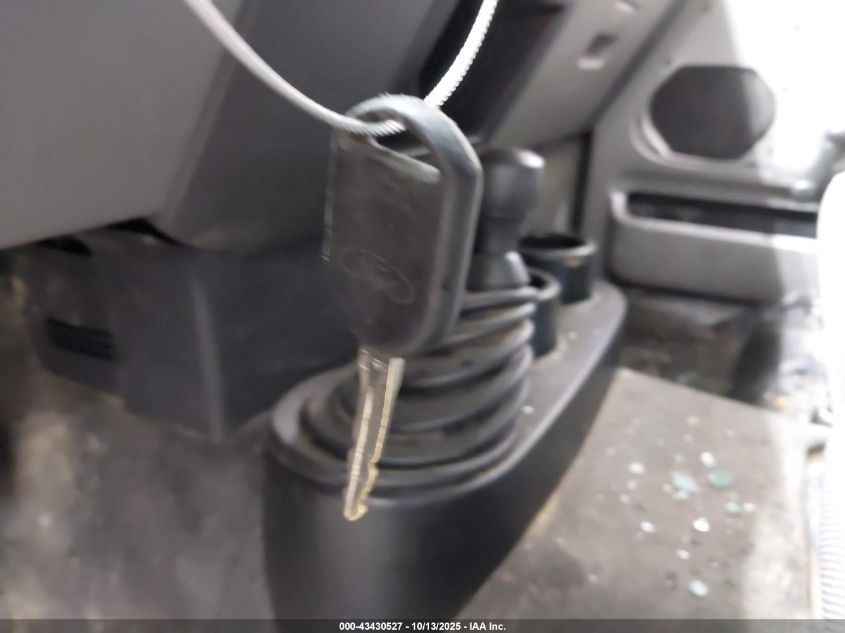 2005 Ford F-150 Stx/Xl/Xlt VIN: 1FTRF14W65NA94776 Lot: 43430527