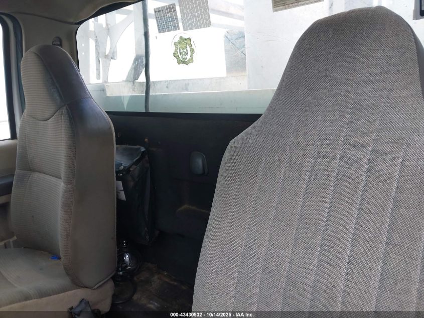 2009 Ford F-450 Chassis Xl/Xlt VIN: 1FDAF46Y69EB26575 Lot: 43430532