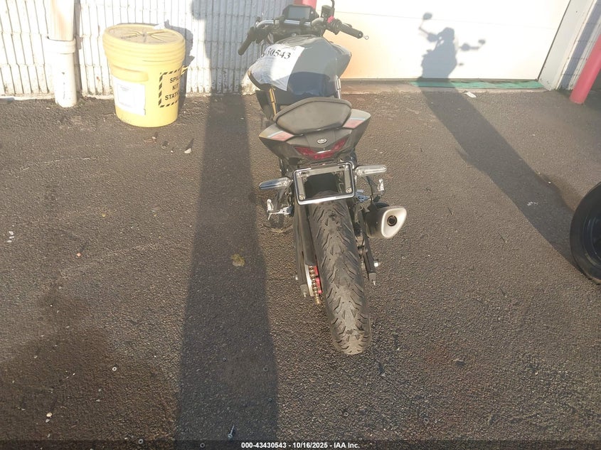 2021 Yamaha Mt-03 VIN: MH3RH20Y3MK005464 Lot: 43430543