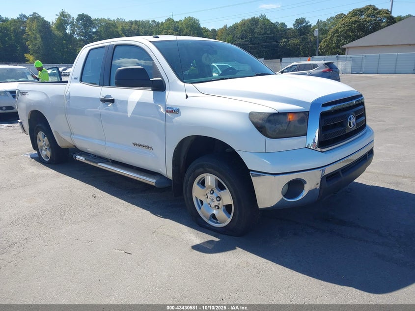 TOYOTA TUNDRA GRADE 5.7L V8