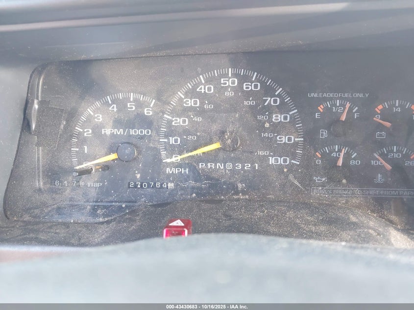 1999 Chevrolet Suburban 1500 Lt VIN: 3GNFK16R9XG106508 Lot: 43430683