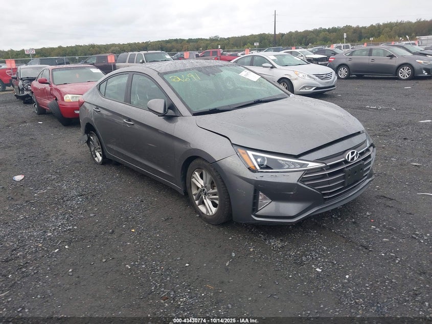 HYUNDAI ELANTRA SEL
