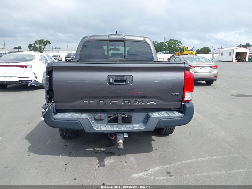 2017 TOYOTA TACOMA SR5 V6 5TFAZ5CN8HX040487