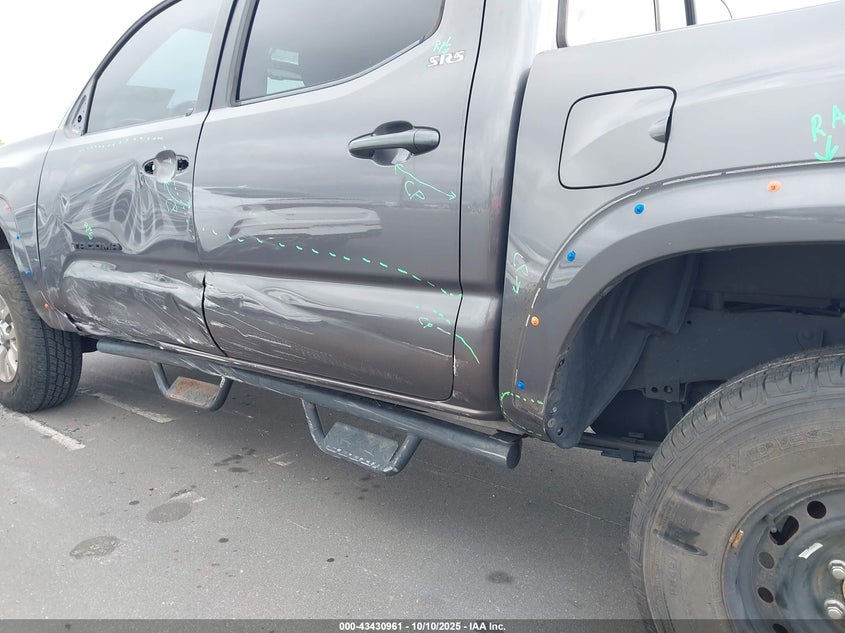 2017 TOYOTA TACOMA SR5 V6 5TFAZ5CN8HX040487