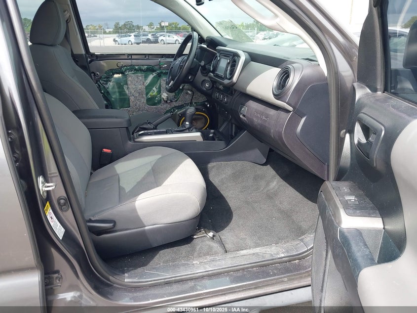 2017 TOYOTA TACOMA SR5 V6 5TFAZ5CN8HX040487