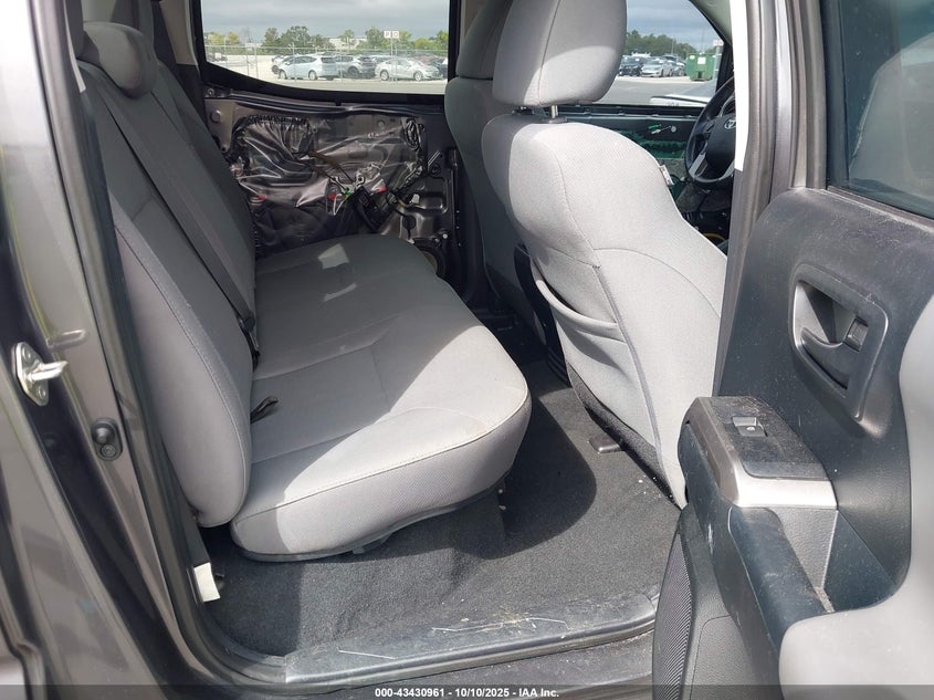 2017 TOYOTA TACOMA SR5 V6 5TFAZ5CN8HX040487