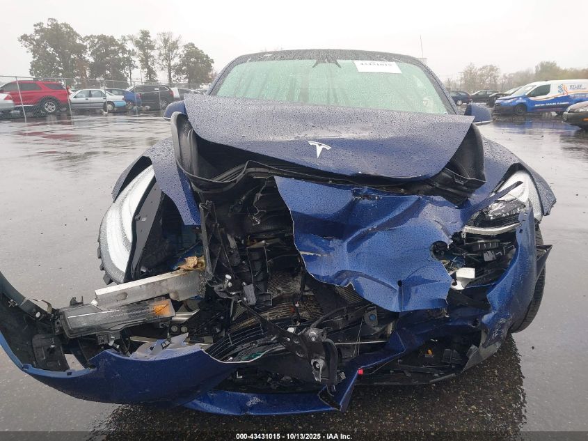 2019 Tesla Model 3 Long Range/Performance VIN: 5YJ3E1EB4KF211043 Lot: 43431015