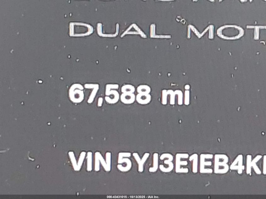 2019 Tesla Model 3 Long Range/Performance VIN: 5YJ3E1EB4KF211043 Lot: 43431015