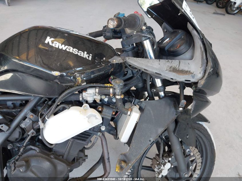 2009 Kawasaki Ex250 J VIN: JKAEXMJ199DA32562 Lot: 43431040