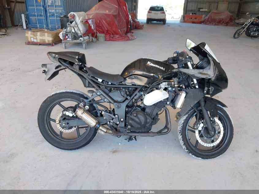 2009 Kawasaki Ex250 J VIN: JKAEXMJ199DA32562 Lot: 43431040