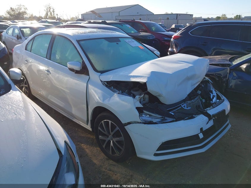 VOLKSWAGEN JETTA 1.4T SE/1.4T WOLFSBURG EDITION