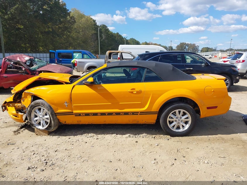 2007 Ford Mustang V6 Deluxe/V6 Premium VIN: 1ZVFT84N375329694 Lot: 43431059