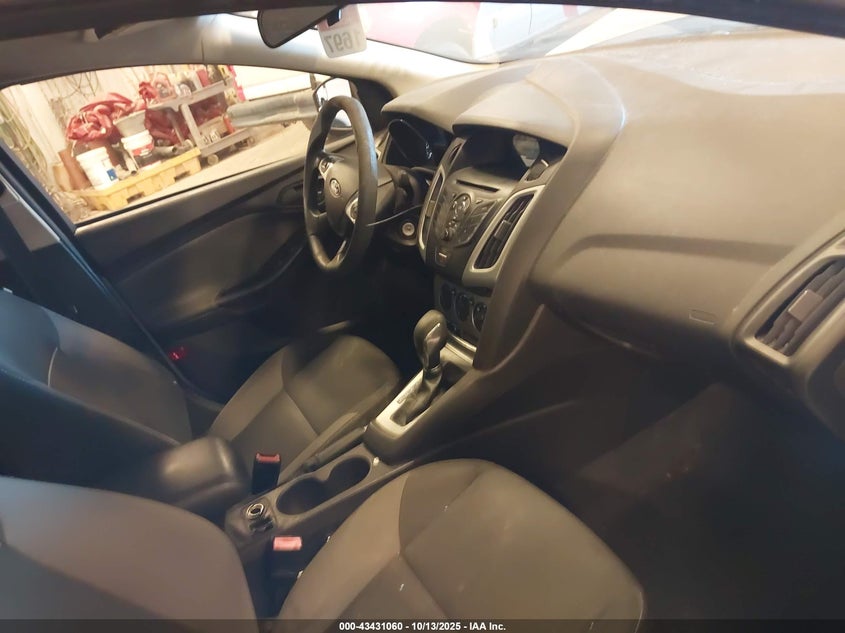 1FAHP3F21CL332952 2012 FORD FOCUS photo no. 5
