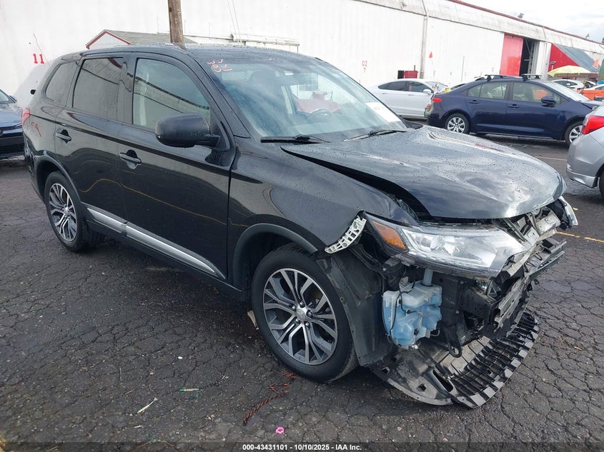 MITSUBISHI OUTLANDER ES