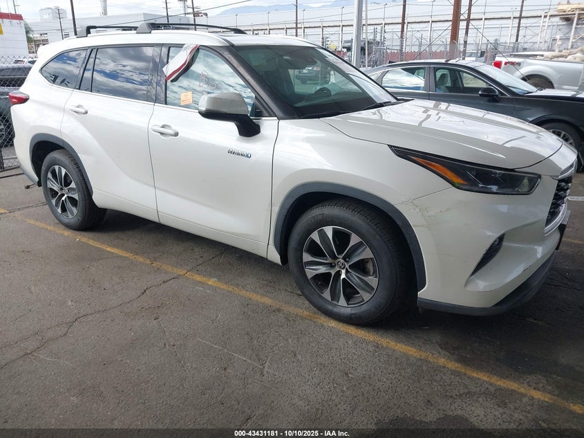 TOYOTA HIGHLANDER HYBRID XLE
