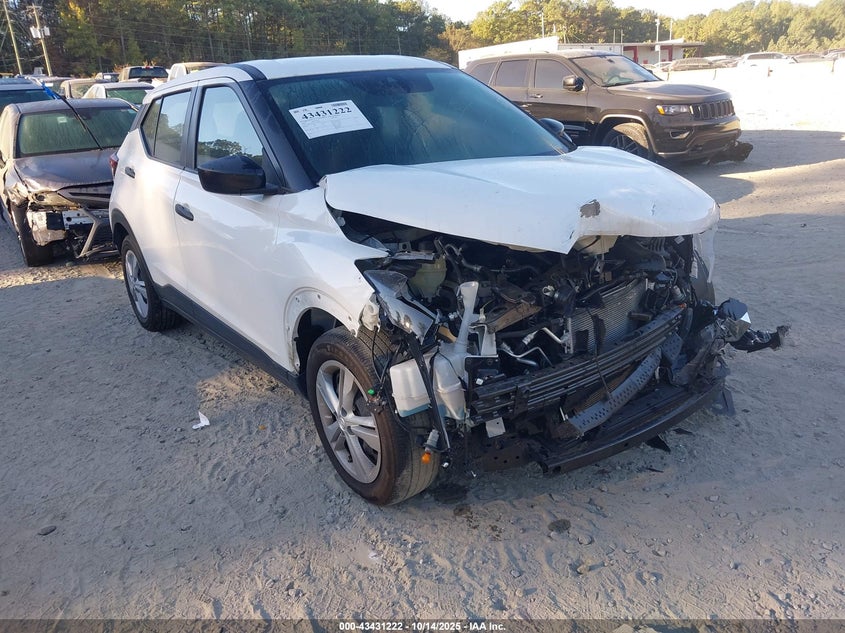 NISSAN KICKS S XTRONIC CVT