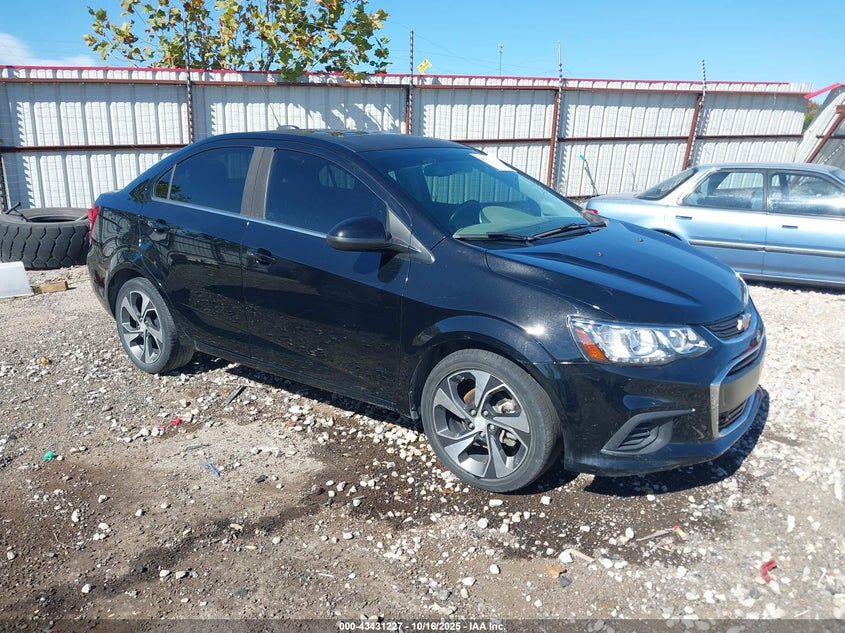 CHEVROLET SONIC LT AUTO