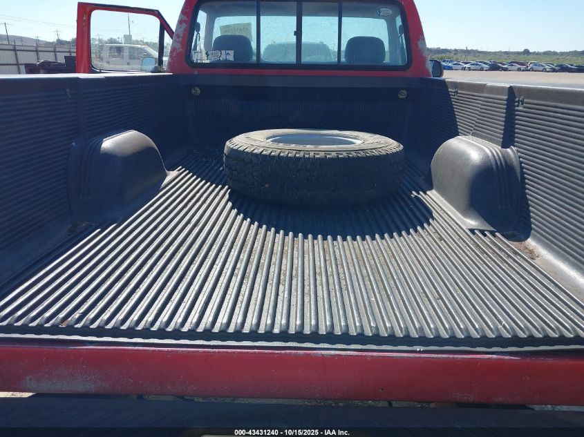 1992 Ford F250 VIN: 1FTHF26H6NNA81641 Lot: 43431240